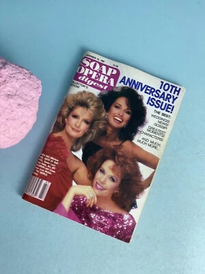 Soap Opera Digest Nov 19, 1985 10th Anniversary Issue, Wedding News, Gossip! Gre - Image 1 of 4