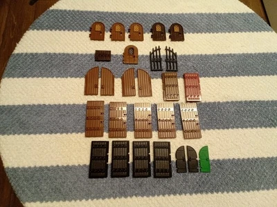 LEGO LOTE A GRANEL CASTILLO EMPALIZADA ARQUEADA CURVAS PUERTAS SUPERIORES PUERTAS Foto 1 de 4