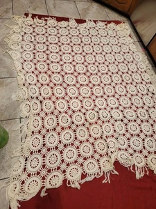 Large crocheted tablecloth Spoke wheel pattern 83 x 70 - Picture 1 of 7