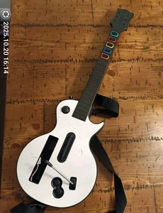 Nintendo Wii Guitar Hero Gibson Les Paul Red Octane 95125-805 Weiß - Bild 1 von 4