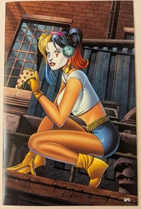 Hardlee Thinn #1 AP 5 NM Marat Mychaels Spider-Gwen Virgin Variant Homage Rare! - Picture 1 of 3