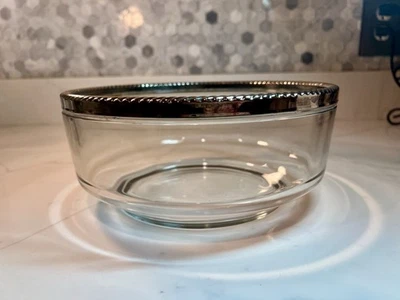 Ensaladera de vidrio Bormioli Rocco de colección con borde plateado 9" hecha en Italia 1958 MCM Foto 1 de 4