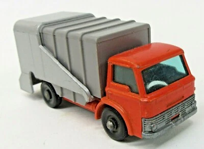 Matchbox #7 FORD REFUSE TRUCK black plastic wheels diecast - Image 1 of 4