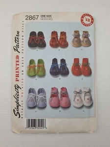 Simplicity Sewing Pattern 2867 Baby Booties Shoes Slippers FF Uncut - Picture 1 of 2