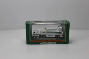 2009 Hess Miniature Space Shuttle Transporter Toy New in Box - Picture 1 of 6