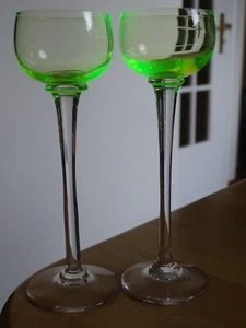 2 ALTE GROSSE LIKÖRGLÄSER KRISTALL TYP GELB URALINE Ht 14 cm - Bild 1 von 5