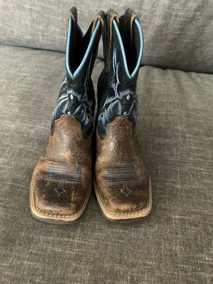 Botas Ariat azuis e marrons masculinas infantis, tamanho 8 - Imagem 1 de 1