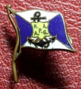 Vintage Klein Flagge Emailliert Mit Die Briefe H.A.P.A.G Auf Anker Pins - Bild 1 von 2