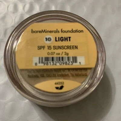 BareMinerals Original Loose Foundation SPF 15 in Light 0.07oz vintage new - Image 1 of 4