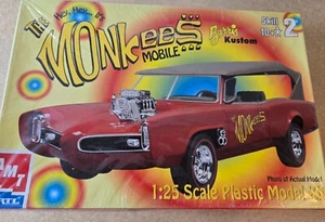 Vintage SEALED BAG! AMT/ERTL Monkees Mobile Model Kit in 1/25 Scale - 2001 Issue - Picture 1 of 11