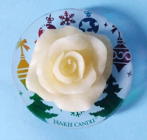 CANDELA YANKEE CANDLE CON PIATTINO VETRO - FORMA DI ROSA - Foto 1 di 5