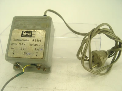 Transformator 12 Volt wechselstrom - Revell R 3606 - gebr. - Bild 1 von 3