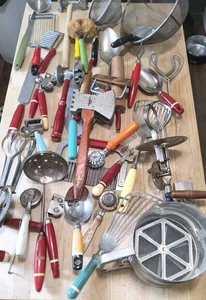 Lot Of 30 Plus ~ Antique & Vintage Misc. Kitchen Utensils ~ Displays Nice! - Picture 1 of 24