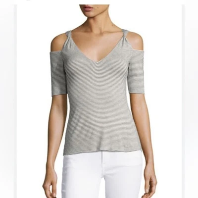 Top Bailey 44 Battlement cuello en V hombro frío rayas, usado en excelente estado, mediano, precio de venta sugerido por el fabricante 128 USD Foto 1 de 4