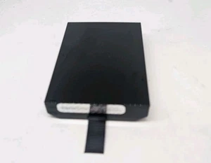 Disco duro interno 120 GB para Xbox 360 Slim usado PEGATINA GAMESTOP - Imagen 1 de 5