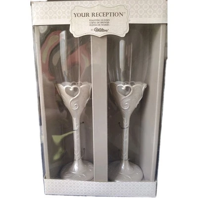 Vasos para tostar Wilton Ivory Heart 2 flautas  Foto 1 de 4