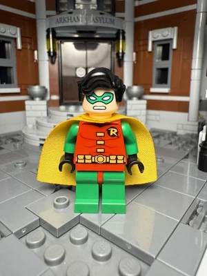 LEGO Batman 2006 Robin Minifigure 7783, 7885 Excellent Condition! - Image 1 of 4