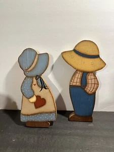 Juego de 2 figuras de campo pintadas a mano talladas en madera de arte popular decoración de pared - Imagen 1 de 6