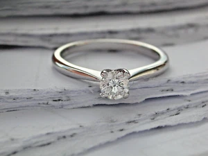 Diamond Engagement Ring, SI Grade Diamond. 0.30ct Diamond. Diamond report. 18ct - Picture 1 of 9