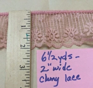 6-1/2Yds. Vintage Lace Trim. Rose Pink Nylon Ruffled Scalloped Edge - Bild 1 von 1