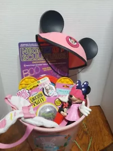MINNIE MOUSE GIRLS EASTER BASKET FILLERS BUCKET INCLUDED - Picture 1 of 3