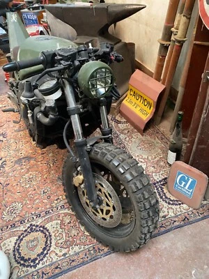 FZR 1000 2 RG nur DEKO - Bild 1 von 4