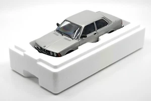 AUTOart Millennium 1977 1/18 BMW E21 323i serie 3 (plateado) #75112 - Imagen 1 de 13