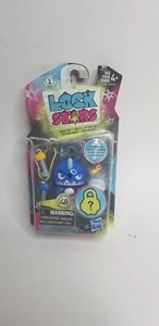 Figura de juguete sorpresa Hasbro Lock Stars Blue Shark (2017) - Imagen 1 de 3