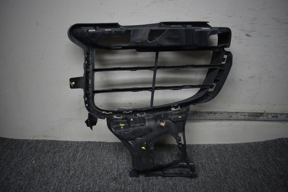 PARAGOLPES LATERAL DERECHO PORSCHE CAYENNE INSERCIÓN FÁBRICA OEM Foto 1 de 4