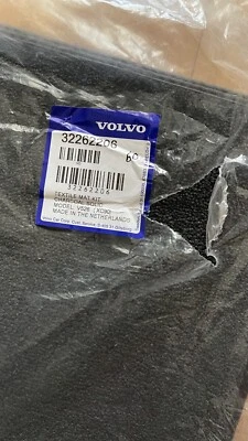 NEW Genuine Volvo XC90 3rd Row Carpet Floor Mat Black 32262206 - Image 1 of 2