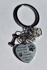 Dog Memorial Pet Keyring No Longer By My Side Keychain - Foto 1 di 5