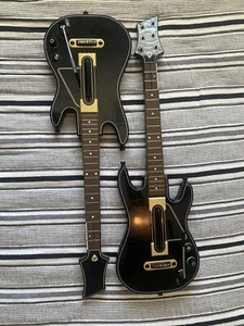 Guitar Hero Guitar PS4 X2 No Dongles Or Straps - Picture 1 of 14