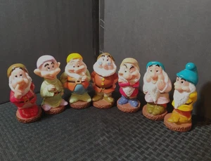 VTG Disney Snow White and The Seven Dwarfs 5'' Rubber Squeaker Toys set of 7 lot - Picture 1 of 11