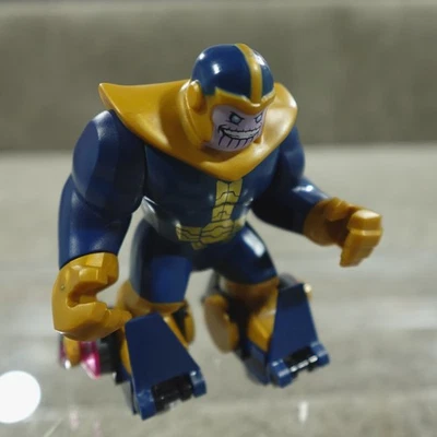 LEGO Marvel Super Heroes Minifigura Thanos 76049 Avenjet Space Mission Foto 1 de 4