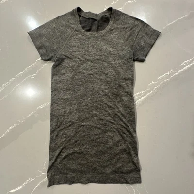 Lululemon Swiftly Tech 2.0 Manga Corta Hasta la Cadera Malla Variegada Camuflaje Talla 2 Foto 1 de 4