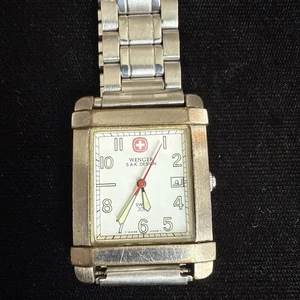 Orologio Uomo Swiss Army WENGER SWISS MADE S.A.K Design 30x40mm 4208 - Foto 1 di 7