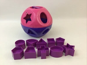 Tupperware Shape-O-Ball Lernspielzeug rosa & lila mit lila Formen - Bild 1 von 7