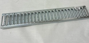 NDS 254 Spee-D Stahlrinne Ablaufrost verzinkt geschlitzt 4 Zoll x 24 Zoll Stck 1 - Bild 1 von 2