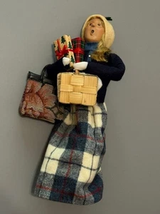 Vintage Byers Choice Carolers Weihnachtsfigur Chalfont 1999 Traveler Gifts - Bild 1 von 4