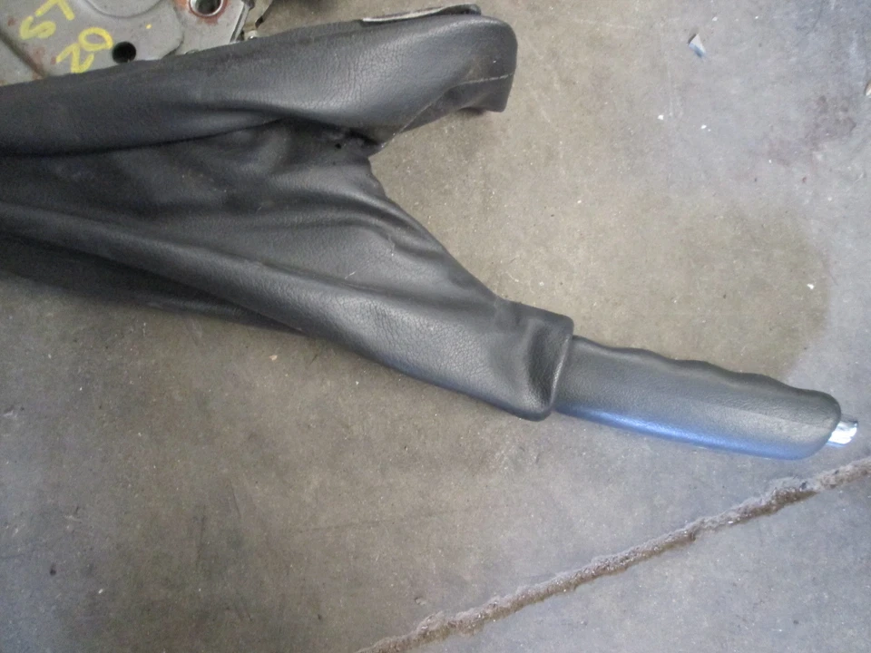  FRENO DE MANO LINCOLN LS CON MALETERO NEGRO 2000 2001 2002 Foto 1 de 1