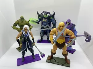 Masters of the Universe MOTU REVELATIONS MASTERVERSE REVOLUTION supporti per figure - Foto 1 di 12