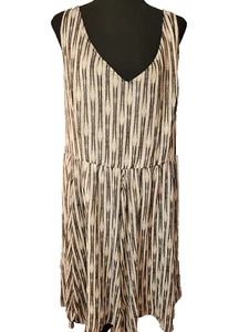Torrid Mini Dress Size 4X Black White Gold Patterned Strappy Tie Back Flowy - Picture 1 of 8