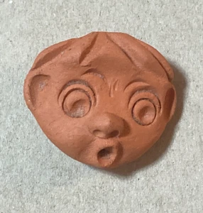 Empathie Ton Figur - Überraschtes Gesicht - Skulptur - Deko - Tonfarben - - Bild 1 von 2