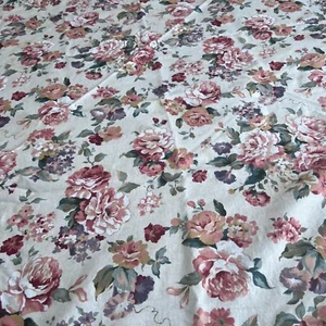 Vintage Blumendruck Tischdecke 68" Rund Pfingstrose Rose Cottagecore Grannycore - Bild 1 von 9