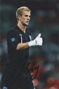 ENGLAND, CELTIC, TOTTENHAM & MAN CITY: JOE HART FIRMATO 6x4 FOTO AZIONE + CERTIFICATO DI AUTENTICITÀ - Foto 1 di 1