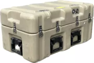 Caja de transporte Pelican Hardigg del ejército de Estados Unidos caja exterior Jeep Humvee bronceada - Imagen 1 de 9
