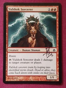 Magic The Gathering FIFTH DAWN VULSHOK SORCERER SIGNED red card MTG - Picture 1 of 2