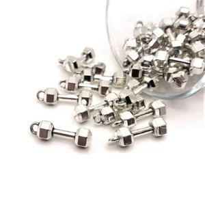 1, 4, 20 oder 50 MASSENMASSE Stck. Silber 3D Hantel Fitnessstudio Charms - US-Verkäufer - AS1535 - Bild 1 von 4