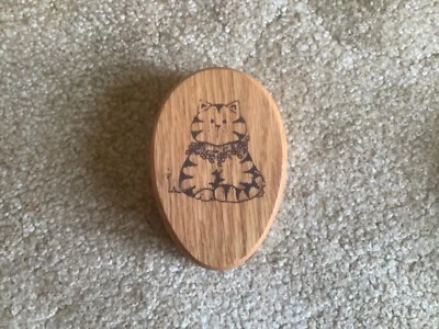 Toallero de madera Magic Marble Cat Foto 1 de 4