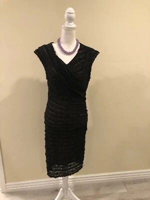 Vestido Studio M de encaje negro Foto 1 de 4